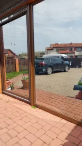 Lauko stiklai klijuoti išorine veidrodine plėvele