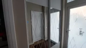 Veidrodžio dekoravimas UV spauda su apsaugine plėvele
